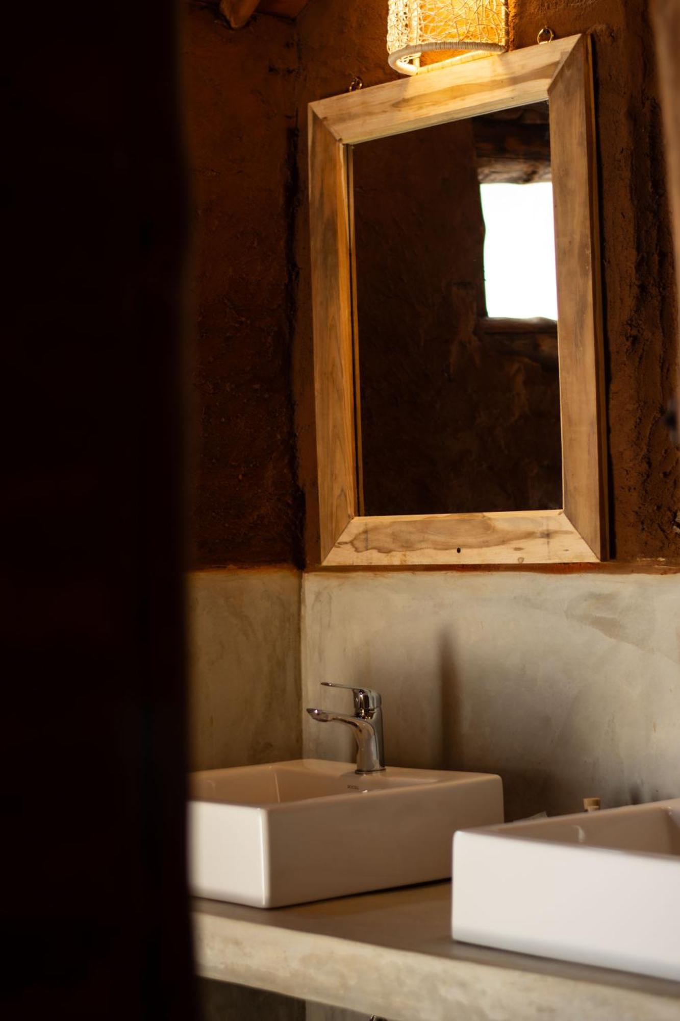 Kuwera Eco Lodge Сігірія Екстер'єр фото